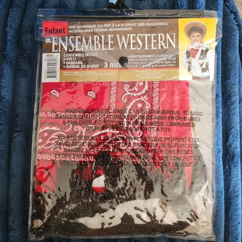 NWT Western Kit - Vest, Bandana and Sheriff's Badge - Child Halloween Costume OS